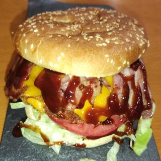 Hamburguesa crispi bacon BBQ