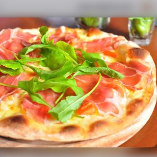 Focaccia al prosciutto crudo