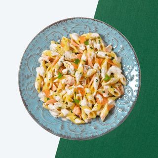 Mezze Penne al Salmone