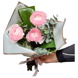 buchet cu 3 ranunculus