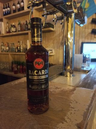 Bacardi Carta Negra 40% (0,5L)