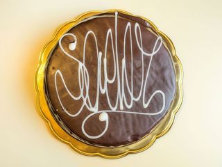 Sacher marmellata 16 cm 