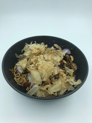 Wok De Retino Salteado Con Noodles 