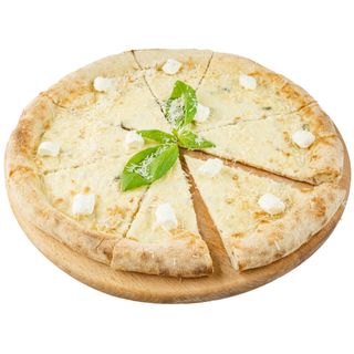 Піца п'ять сирів