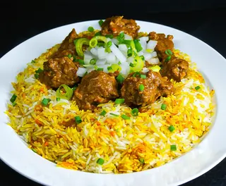 Vegetarian platter i naan
