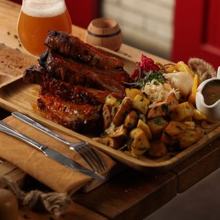 ღორის ნეკნები ბარბექიუ