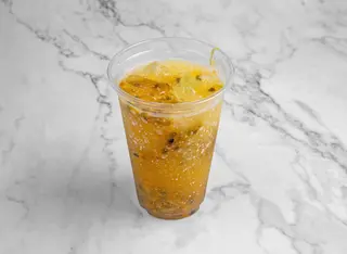 Passion Fruit Sparkling Water (M)