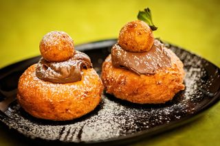 Papanasi cu ciocolata