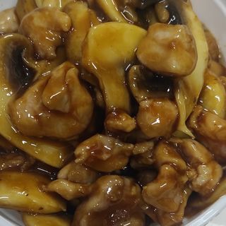 Pollo Con Champiñón