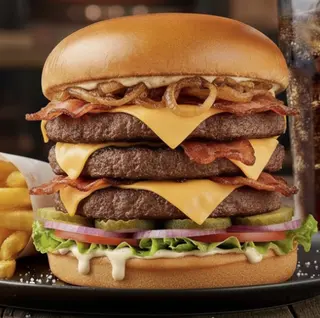 Triple Yankee Burger
