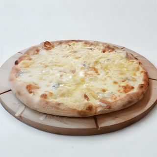 Pizza Cinque Formaggi - Dos Metros
