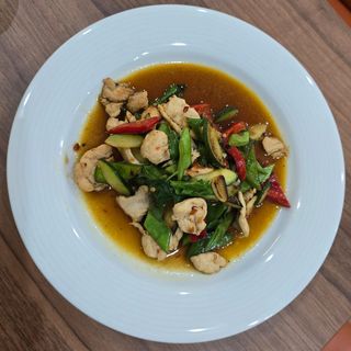 Phad Kraprao Gai