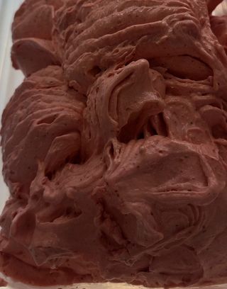 Înghețată de căpșuni - 500g