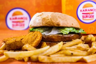 SPECIAL CHICKEN BURGER