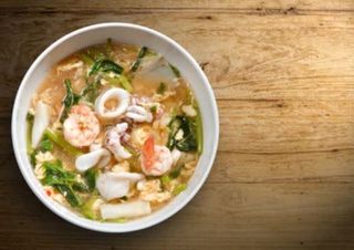 016. Zuppa frutti di mare