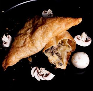 Trigon cu ciuperci