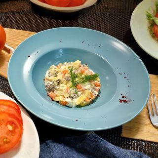 Салат "Оливье" с мясом