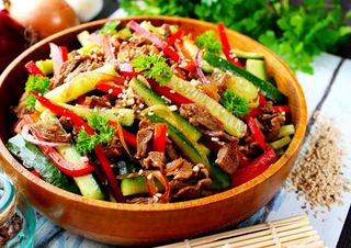 სოიოს სალათი ძროხის ხორცით