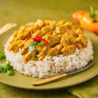 Arroz Al Curry Con Pollo Kebab