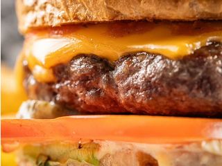 Бургер з яловичиною (410g)