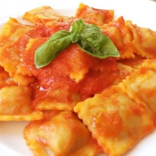 Ravioli pomodoro basilico