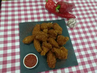 Alitas picantes (14 piezas)