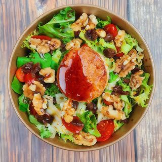 Ensalada De Queso De Cabra