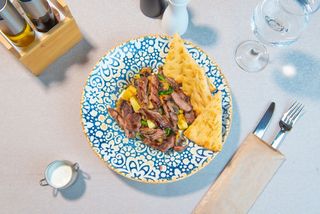 Salată cu Mușchi de Vită