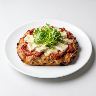 Coca De Sobrasada Ibérica Y Queso Brie