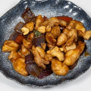 57.- Pollo con verduras