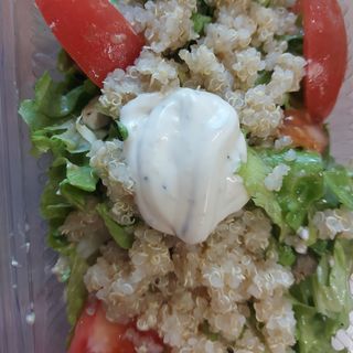 Свежа салата с киноа (250г)