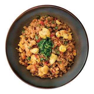 Японски ориз със зеленчуци и пилешко месо (350гр)