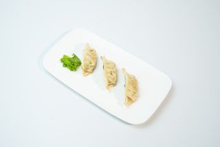 8. Gyozas De Pollo (3 unid.)