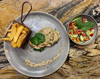 Filet z kurczaka na szpinaku