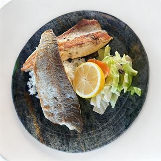 File pastrav la gratar