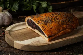 Пиріг з маком, вишнями і кагором (це любов)