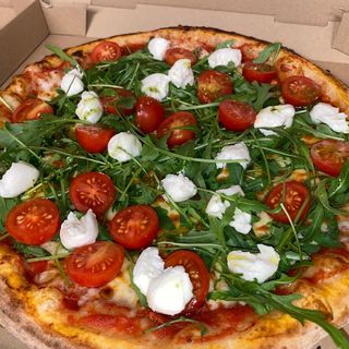 Pizza Genuina Capresse