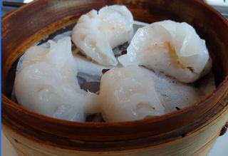 Ravioli di cristallo ripieni di gamberi