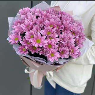 Букет з 9 рожевих хризантем 