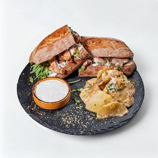 Pui in chabatta cu sos gorgonzola