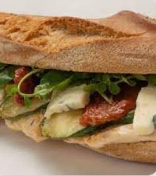 52. Bocadillo Especial De Pollo