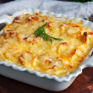 Patatas Queseras