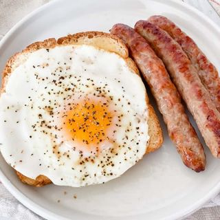 Eggs e veggy sausage