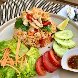 M6 - Arroz salteado Tailandês 