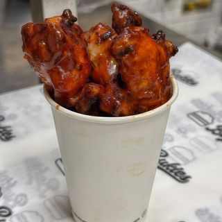 Bbq chicken wings (ración)