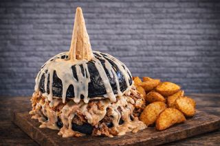 La Vaca Nazarena + patatas (Nueva Burger)