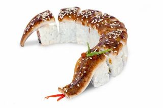 Ролл Дракон с угрем