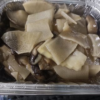 33. Funghi e bambù saltati