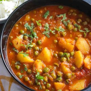 CARTOFI CU MAZARE (Aloo matar)
