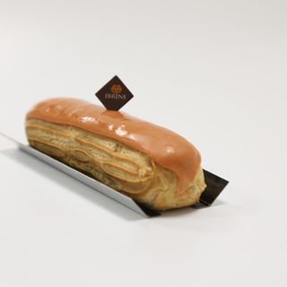 Eclair Caramel Beurre Salé